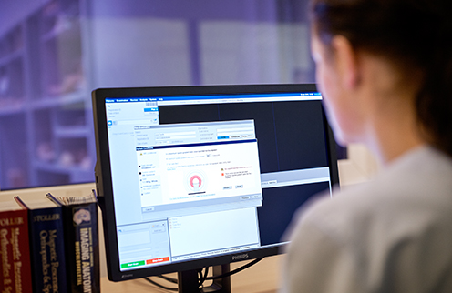 Implantes condicionales para RM